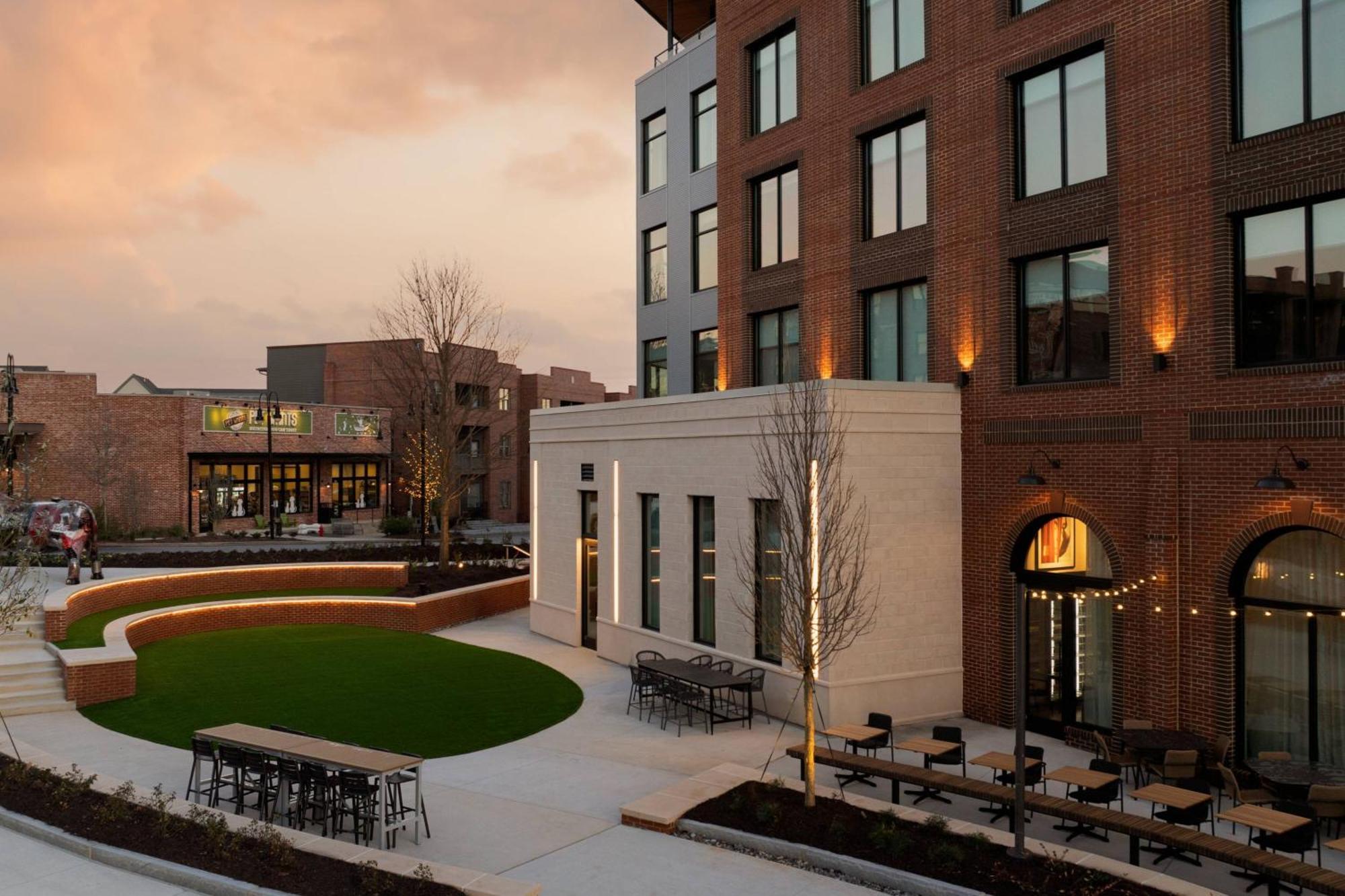 Trilith Guesthouse, Fayetteville, Ga, A Tribute Portfolio 4* Fayetteville