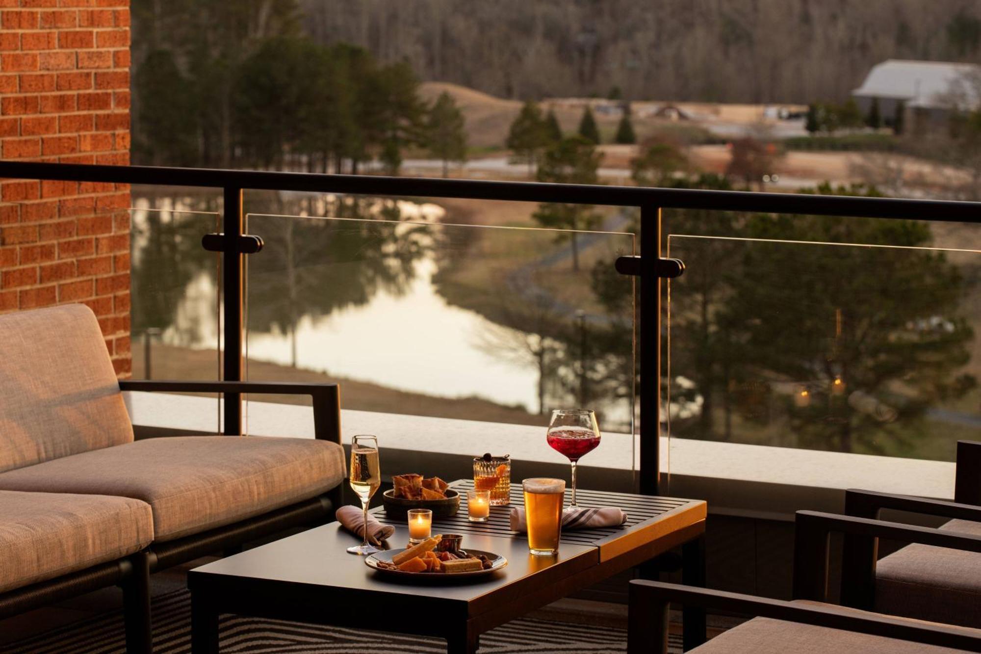 Hotel Trilith Guesthouse, Fayetteville, Ga, A Tribute Portfolio Fayetteville