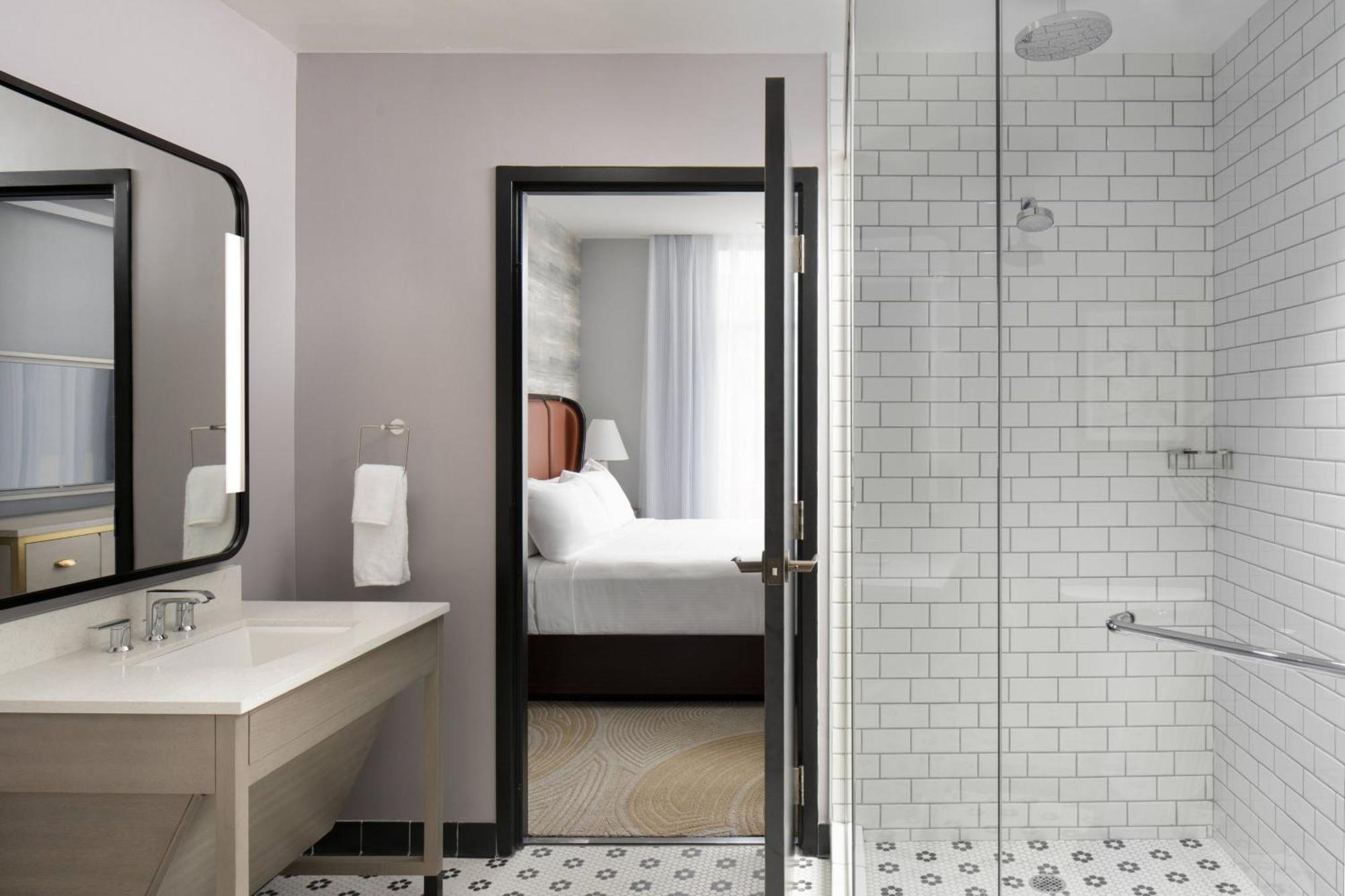 Hotel Trilith Guesthouse, Fayetteville, Ga, A Tribute Portfolio Fayetteville